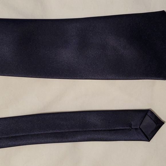 Men's Manzini Neckwear dark blue tie - Picture 2 of 6